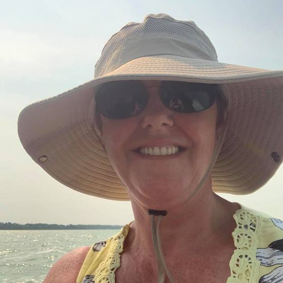 Meet your Posher, Angie - Picture 1 of 1